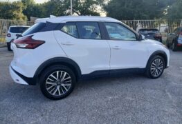 2022 NISSAN KICKS SV