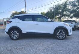 2022 NISSAN KICKS SV