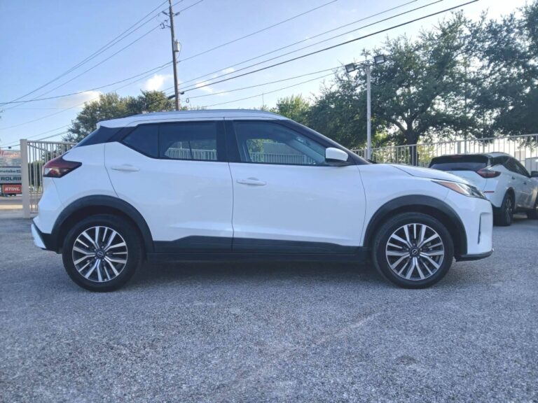 2022 NISSAN KICKS SV