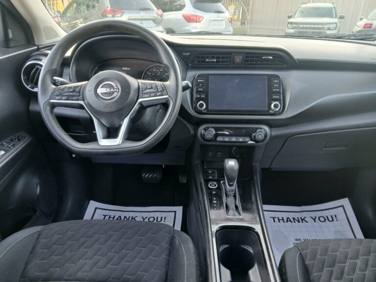 2022 NISSAN KICKS SV