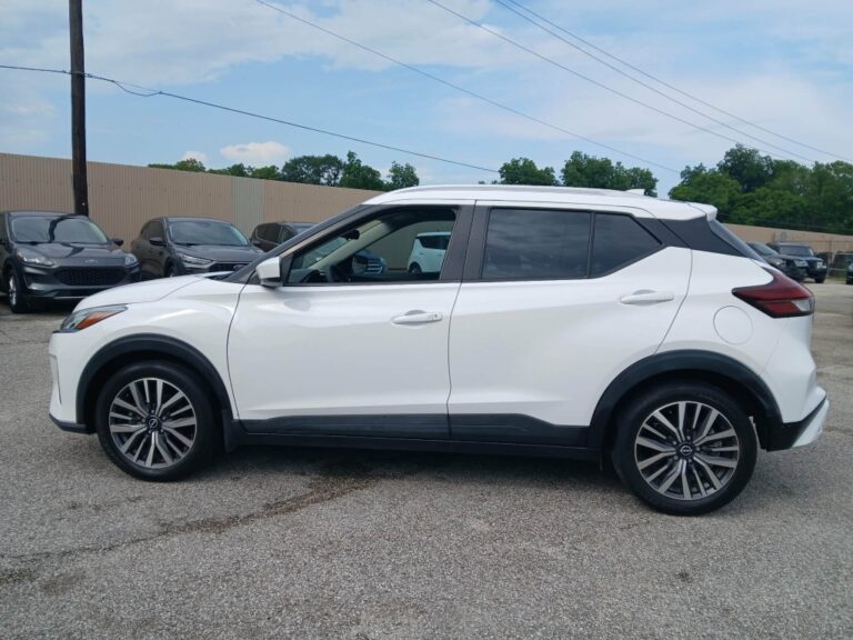 2022 NISSAN KICKS SV