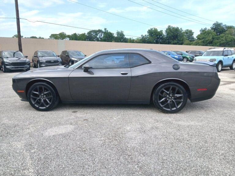 2019 DODGE CHALLENGER SXT