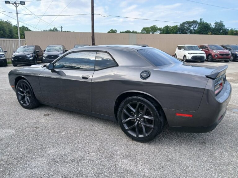 2019 DODGE CHALLENGER SXT