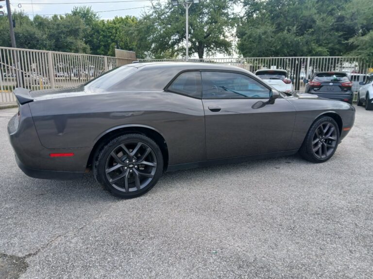 2019 DODGE CHALLENGER SXT