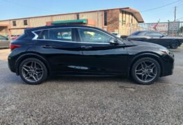 2018 INFINITI QX30 SPORT
