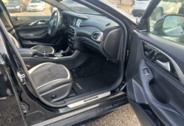 2018 INFINITI QX30 SPORT