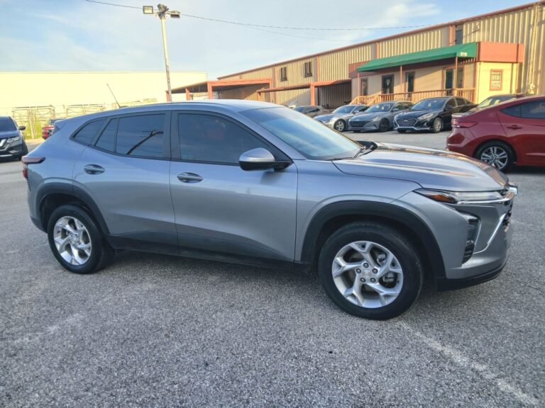 2025 CHEVROLET TRAX LS
