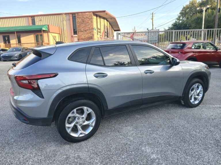 2025 CHEVROLET TRAX LS
