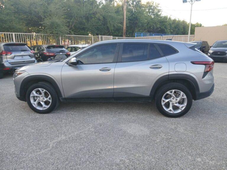 2025 CHEVROLET TRAX LS