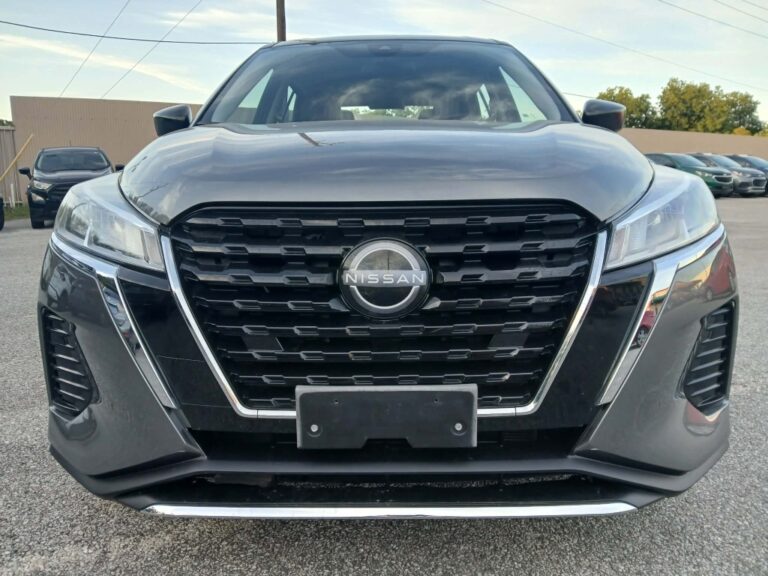 2024 NISSAN KICKS S