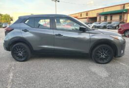 2024 NISSAN KICKS S