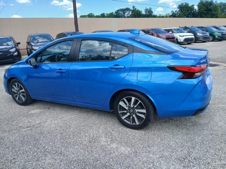 2021 NISSAN VERSA SV