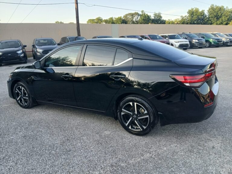 2024 NISSAN SENTRA SV