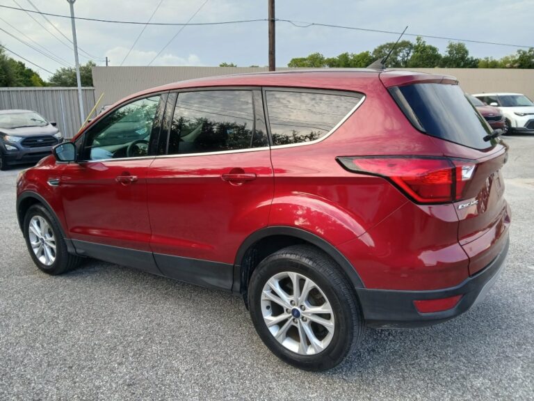 2019 FORD ESCAPE SE