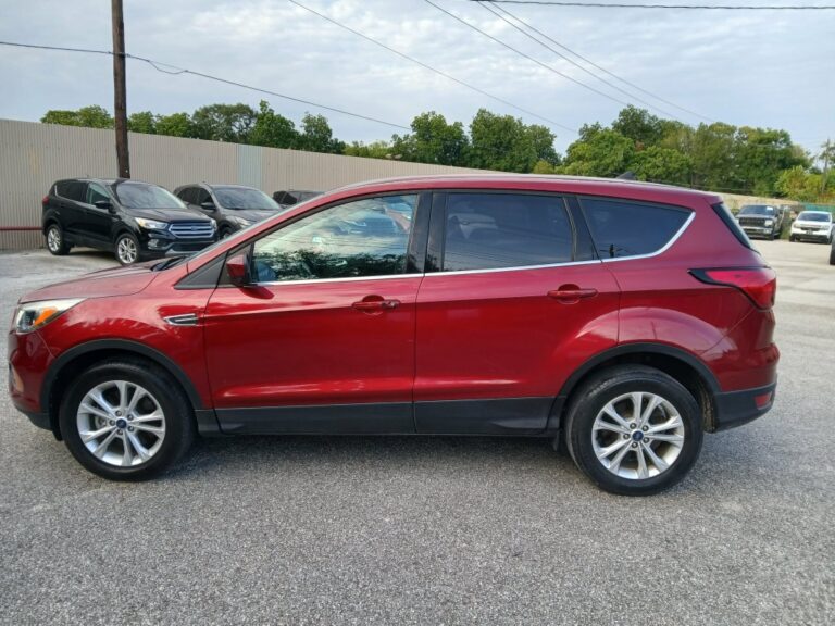 2019 FORD ESCAPE SE