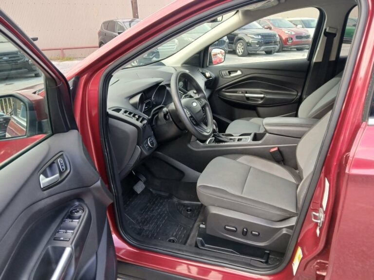 2019 FORD ESCAPE SE