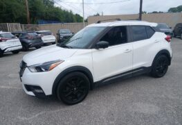 2020 NISSAN KICKS SR