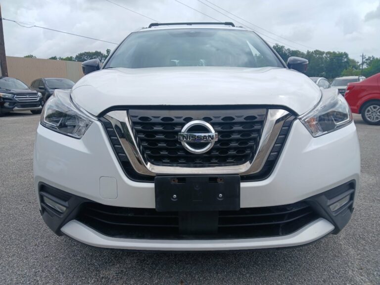 2020 NISSAN KICKS SR