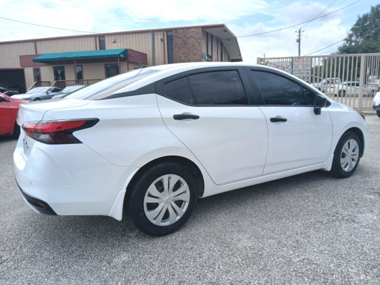 2025 NISSAN VERSA S