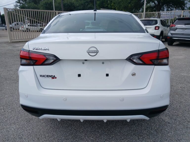2025 NISSAN VERSA S