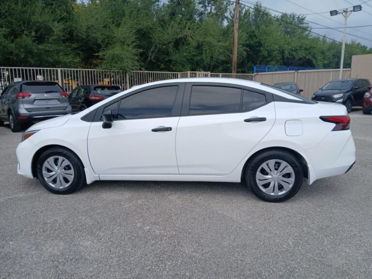 2025 NISSAN VERSA S