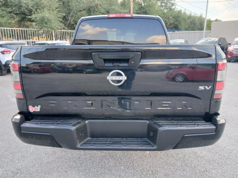 2024 NISSAN FRONTIER SV