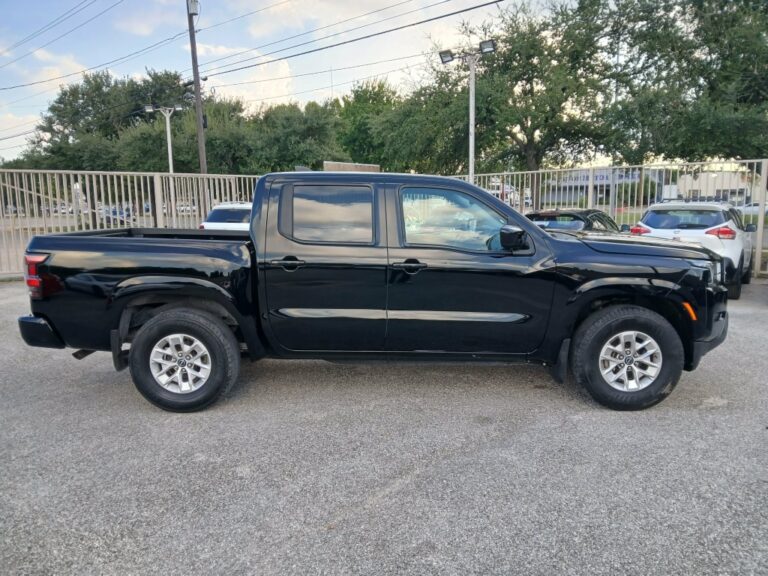 2024 NISSAN FRONTIER SV