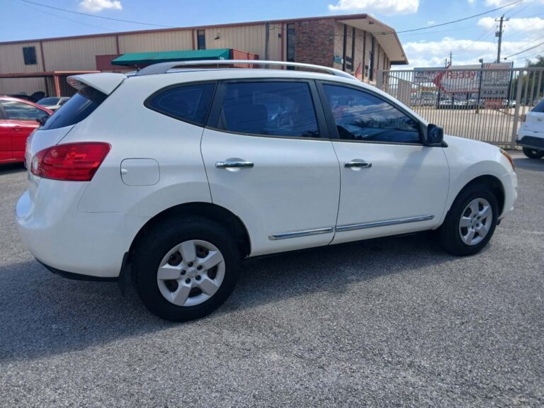 2015 NISSAN ROGUE SELECT S
