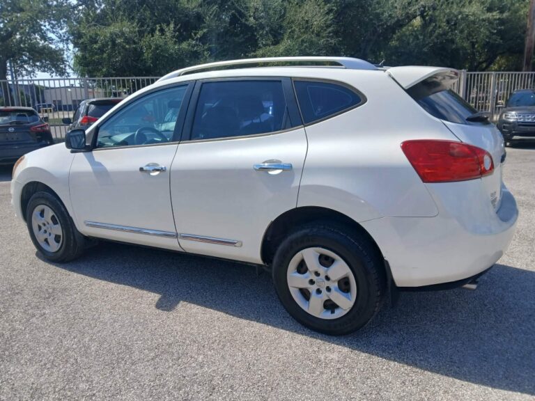 2015 NISSAN ROGUE SELECT S