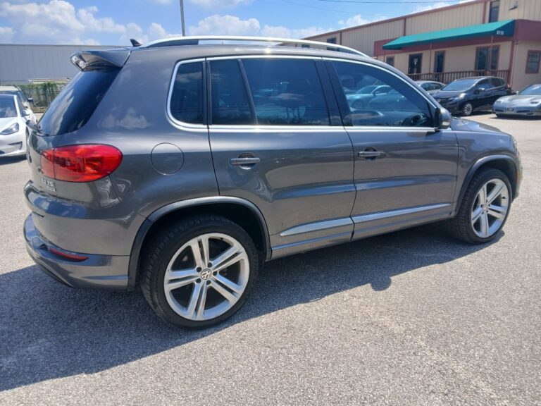 2015 VW TIGUAN TSI