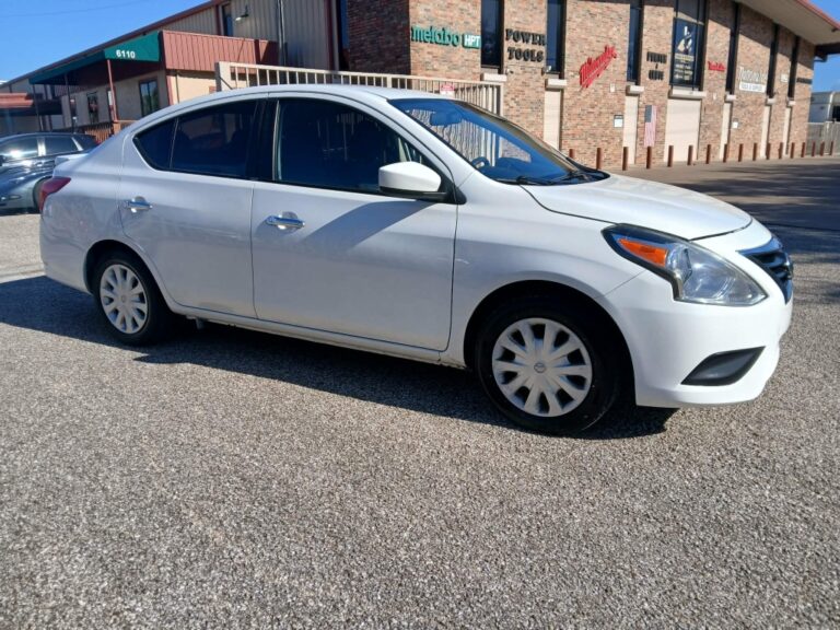 2016 NISSAN VERSA S