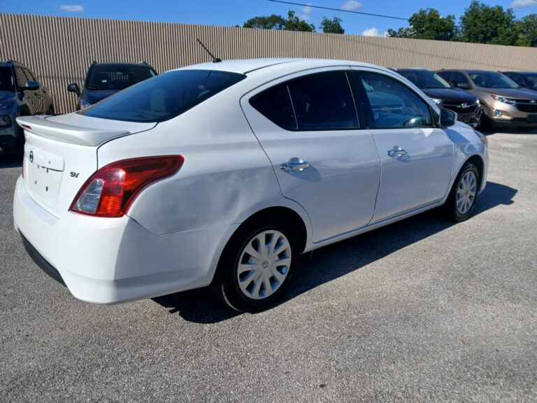 2016 NISSAN VERSA S