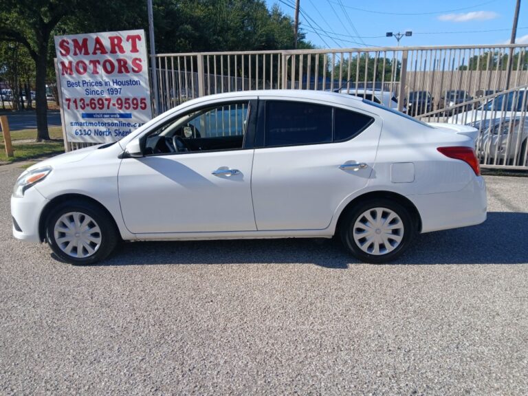 2016 NISSAN VERSA S