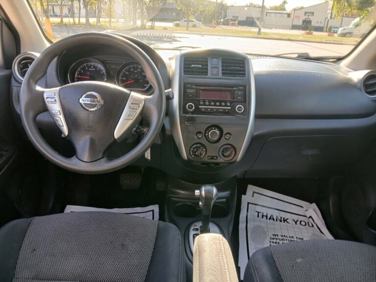 2016 NISSAN VERSA S