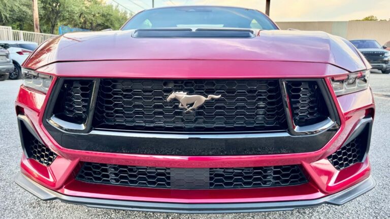 2026 FORD MUSTANG PREMIUM