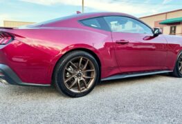 2026 FORD MUSTANG PREMIUM