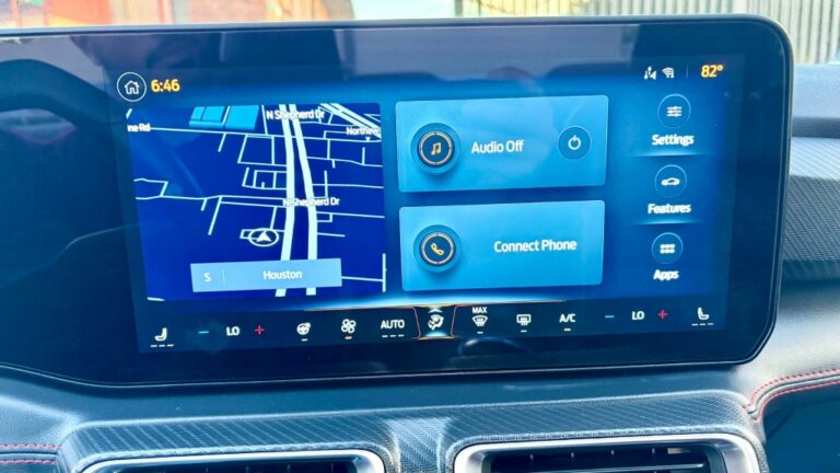 2026 FORD MUSTANG PREMIUM