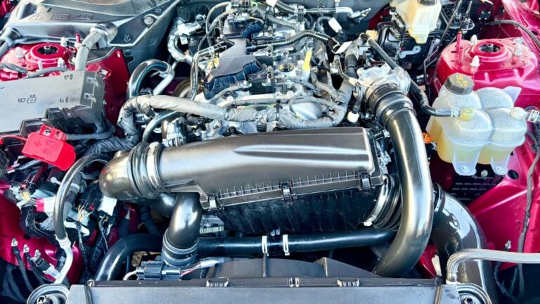 2026 FORD MUSTANG PREMIUM