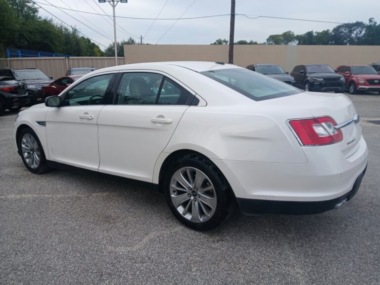 2012 FORD TAURUS LIMITED