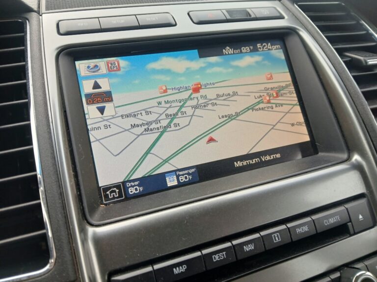 2012 FORD TAURUS LIMITED