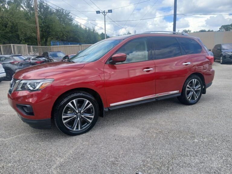 2017 NISSAN PATHFINDER PLATINUM