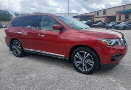 2017 NISSAN PATHFINDER PLATINUM