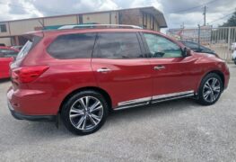 2017 NISSAN PATHFINDER PLATINUM