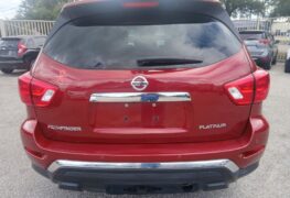 2017 NISSAN PATHFINDER PLATINUM