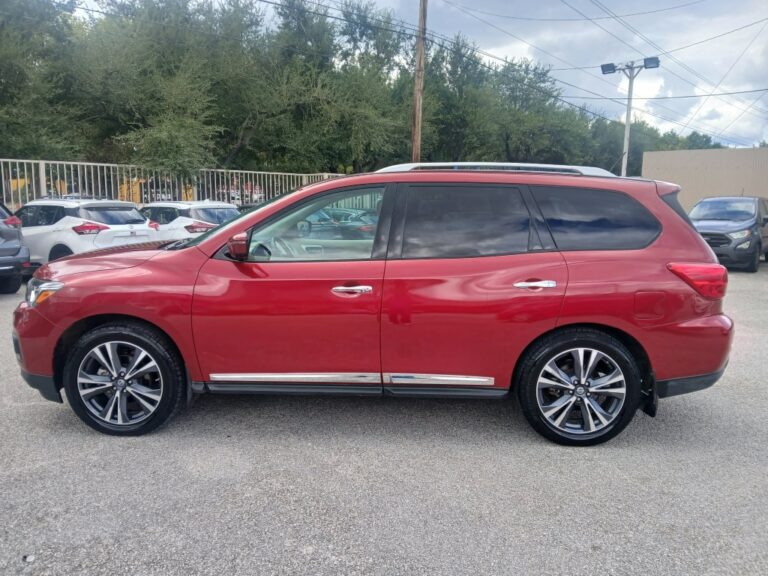 2017 NISSAN PATHFINDER PLATINUM