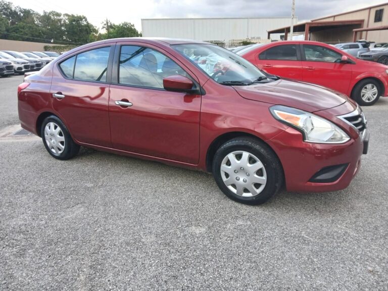 2018 NISSAN VERSA SV