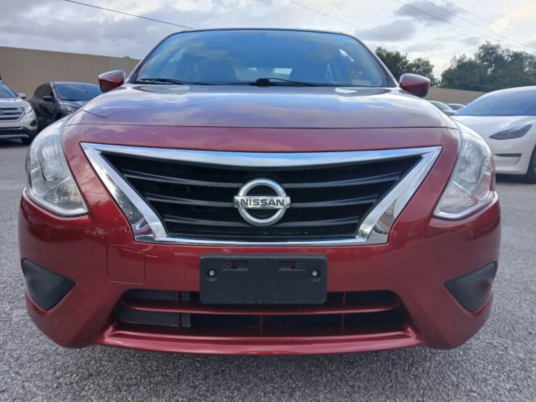 2018 NISSAN VERSA SV