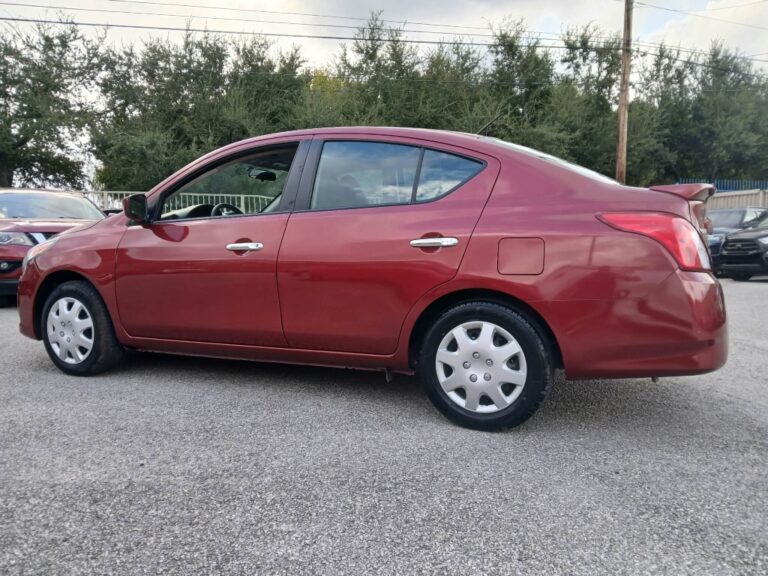 2018 NISSAN VERSA SV
