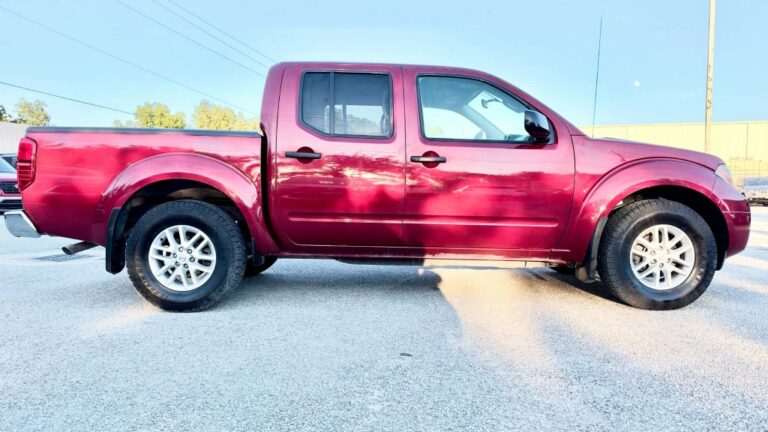 2020 NISSAN FRONTIER SV