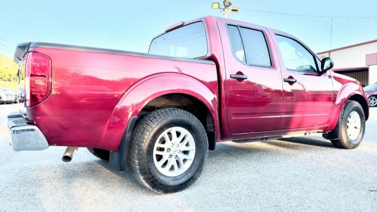 2020 NISSAN FRONTIER SV